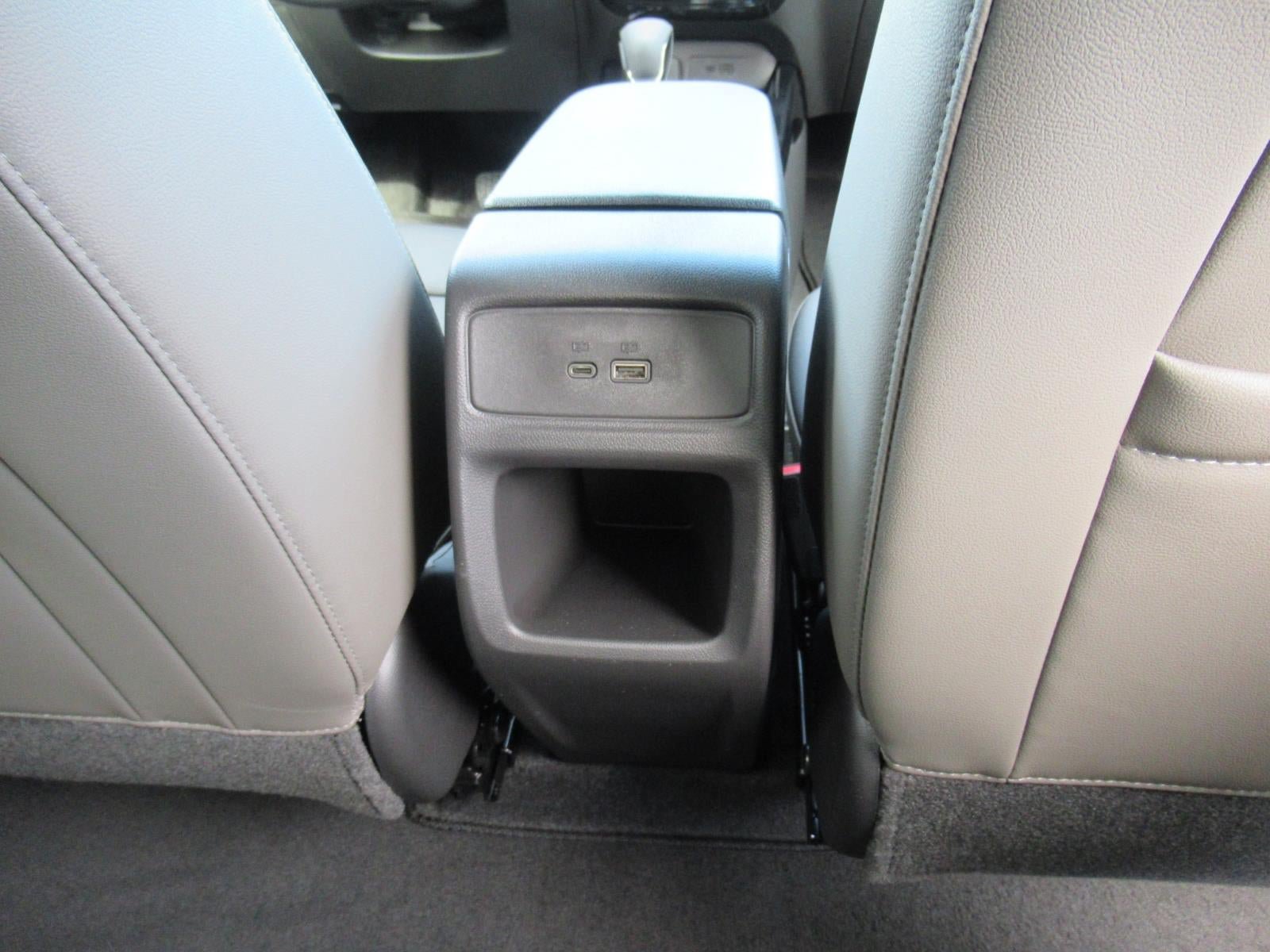 New 2026 Chevrolet Trax ACTIV w/ Sunroof Package FWD image 29