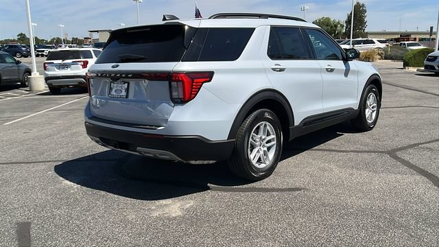 New 2026 Ford Explorer Active w/ Active Comfort Package RWD image 3