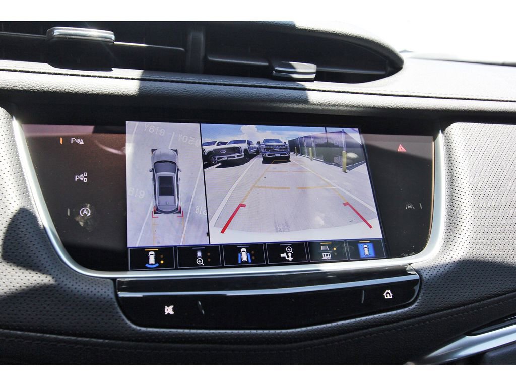 New 2026 Cadillac XT5 Premium Luxury w/ Driver Assist Package FWD image 21