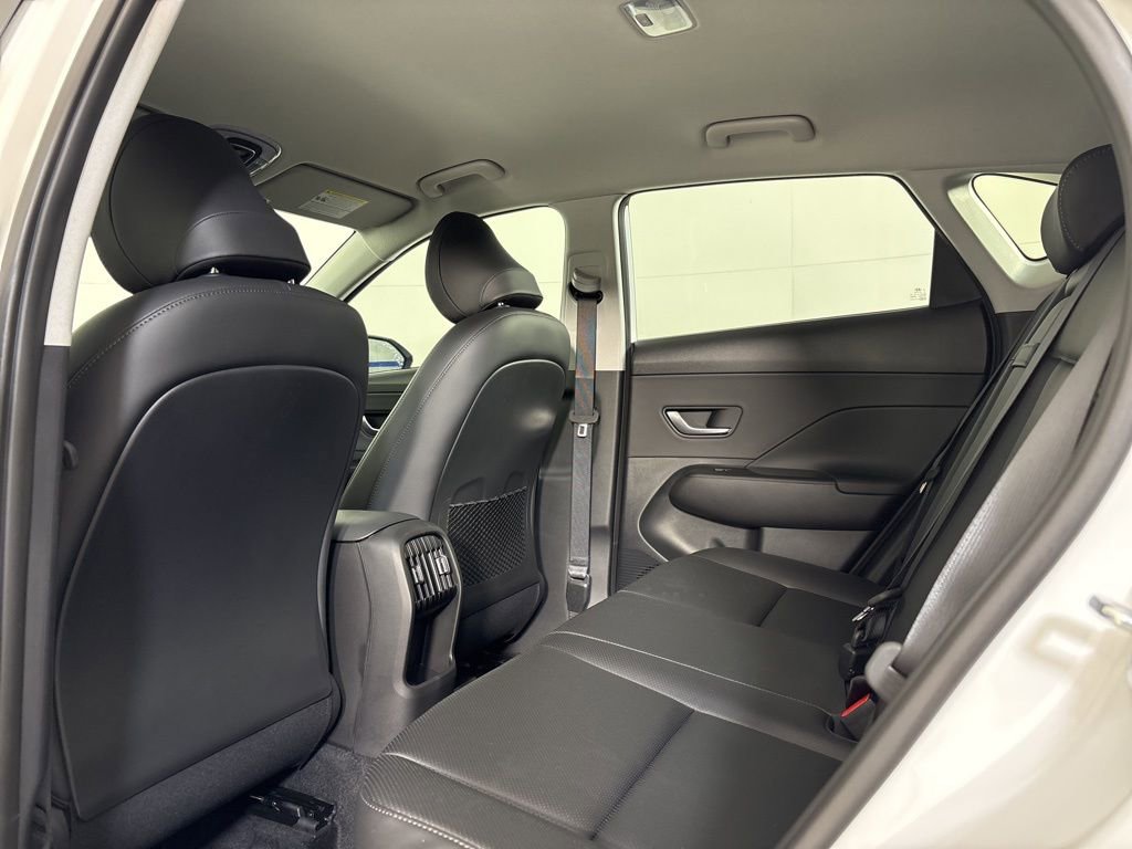 New 2026 Hyundai Kona SEL Premium image 17