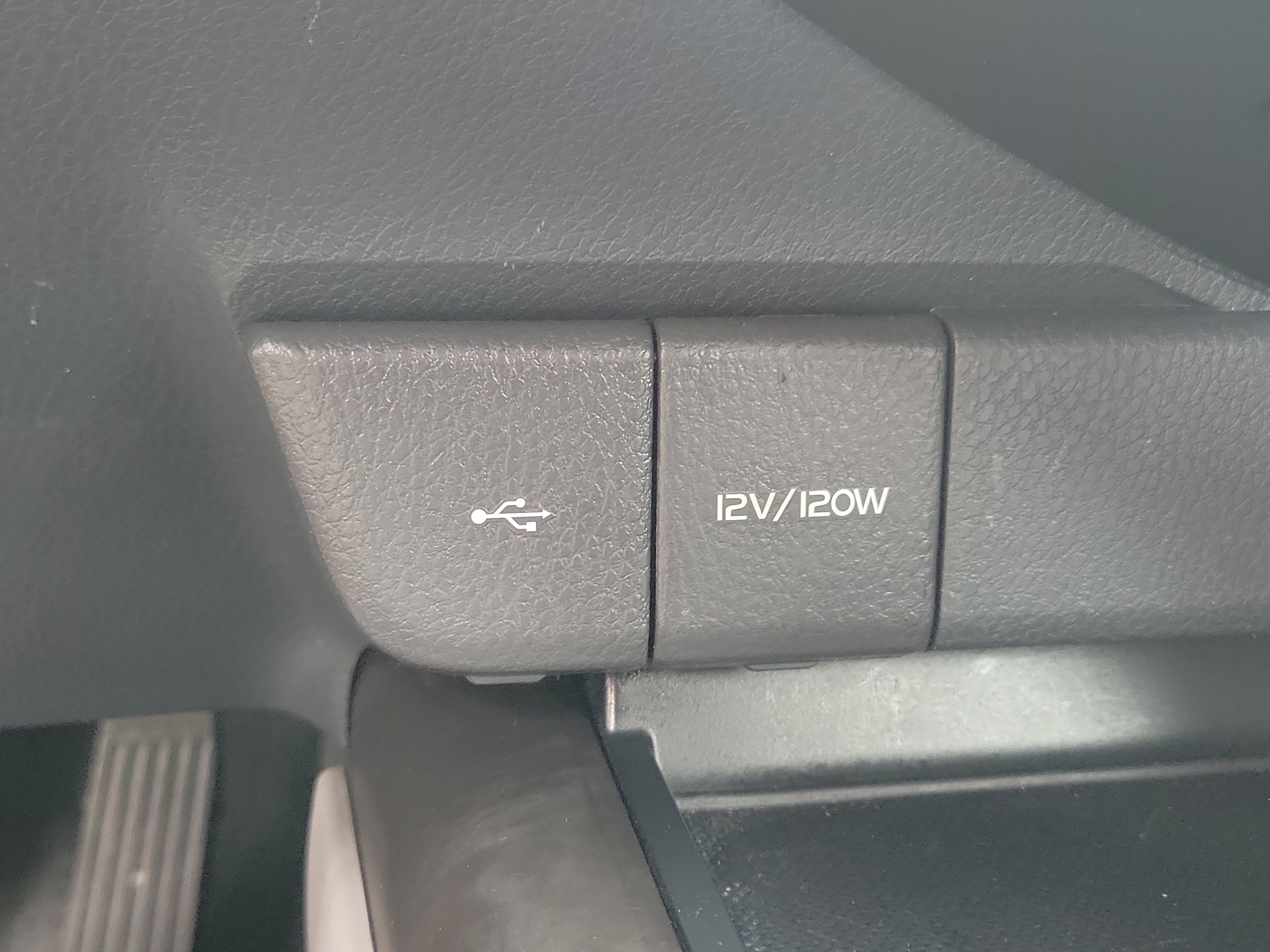 Used 2024 Toyota Camry LE image 30