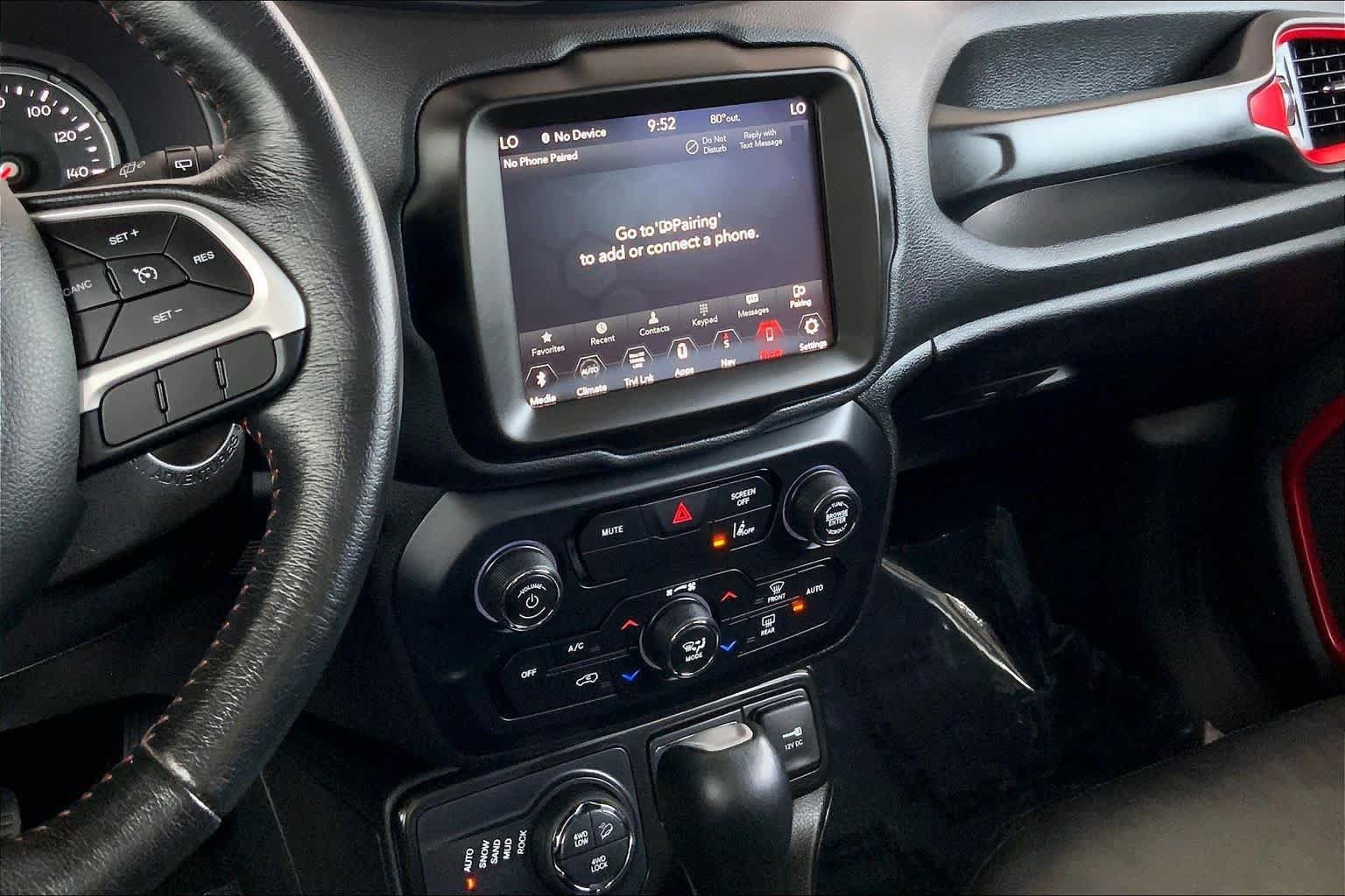 Used 2023 Jeep Renegade Trailhawk w/ Sun/Sound Group AWD/4WD image 7