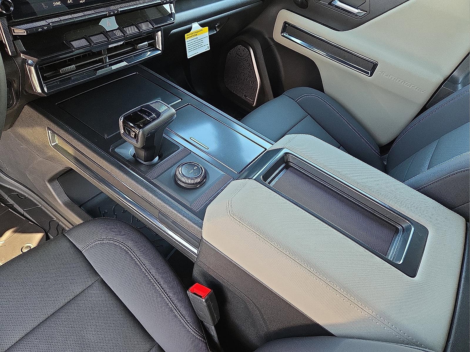 New 2026 GMC Hummer EV SUV image 25