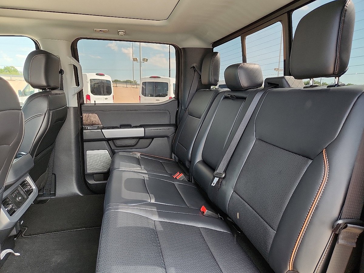 New 2025 Ford F350 Lariat w/ Lariat Ultimate Package image 5