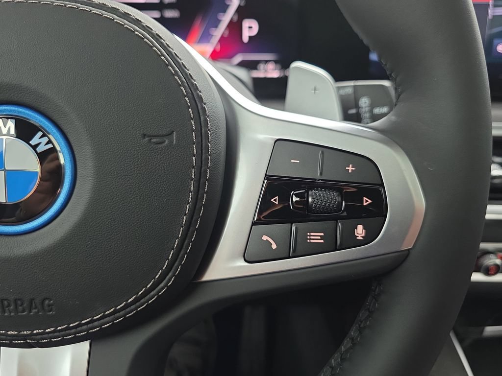 New 2026 BMW X5 xDrive50e w/ M Sport Package AWD/4WD image 18