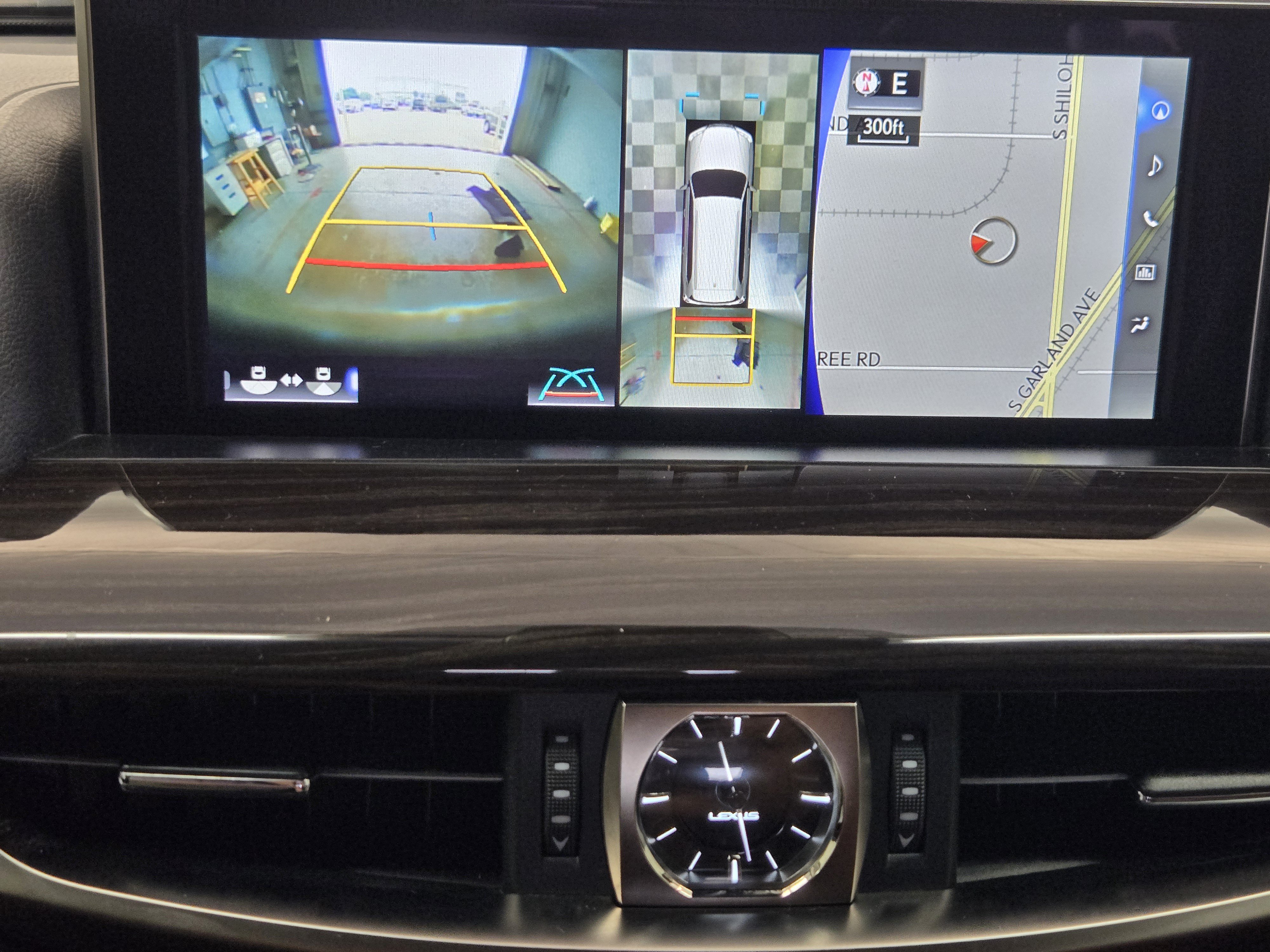 Used 2017 Lexus LX 570 4WD image 19