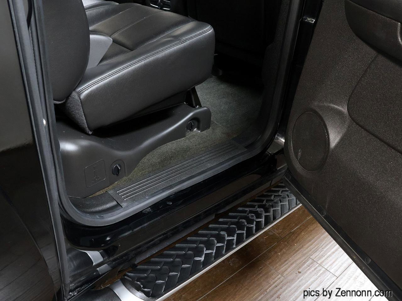 Used 2013 Chevrolet Avalanche LT w/ Suspension Package, Off-Road image 19