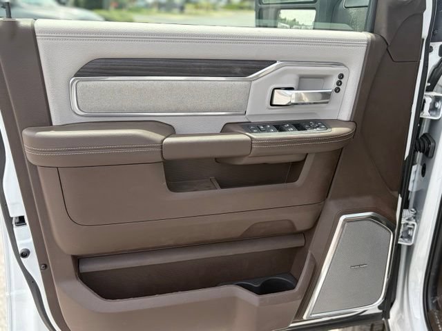 New 2026 RAM 2500 Laramie AWD/4WD image 12