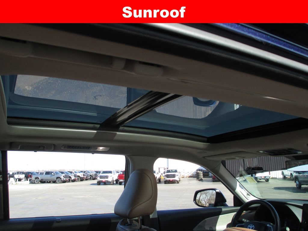 Used 2024 Toyota Grand Highlander Platinum image 14