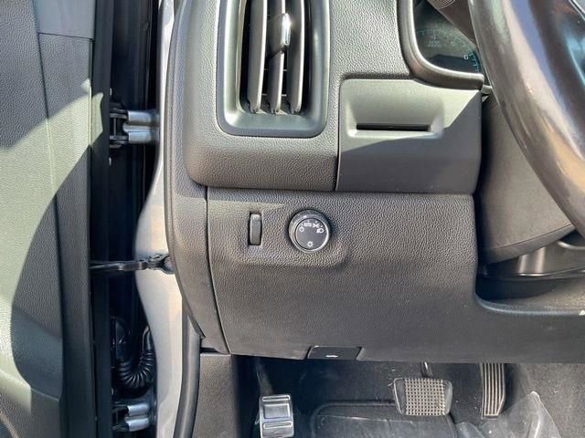 Used 2021 Chevrolet Colorado LT image 24