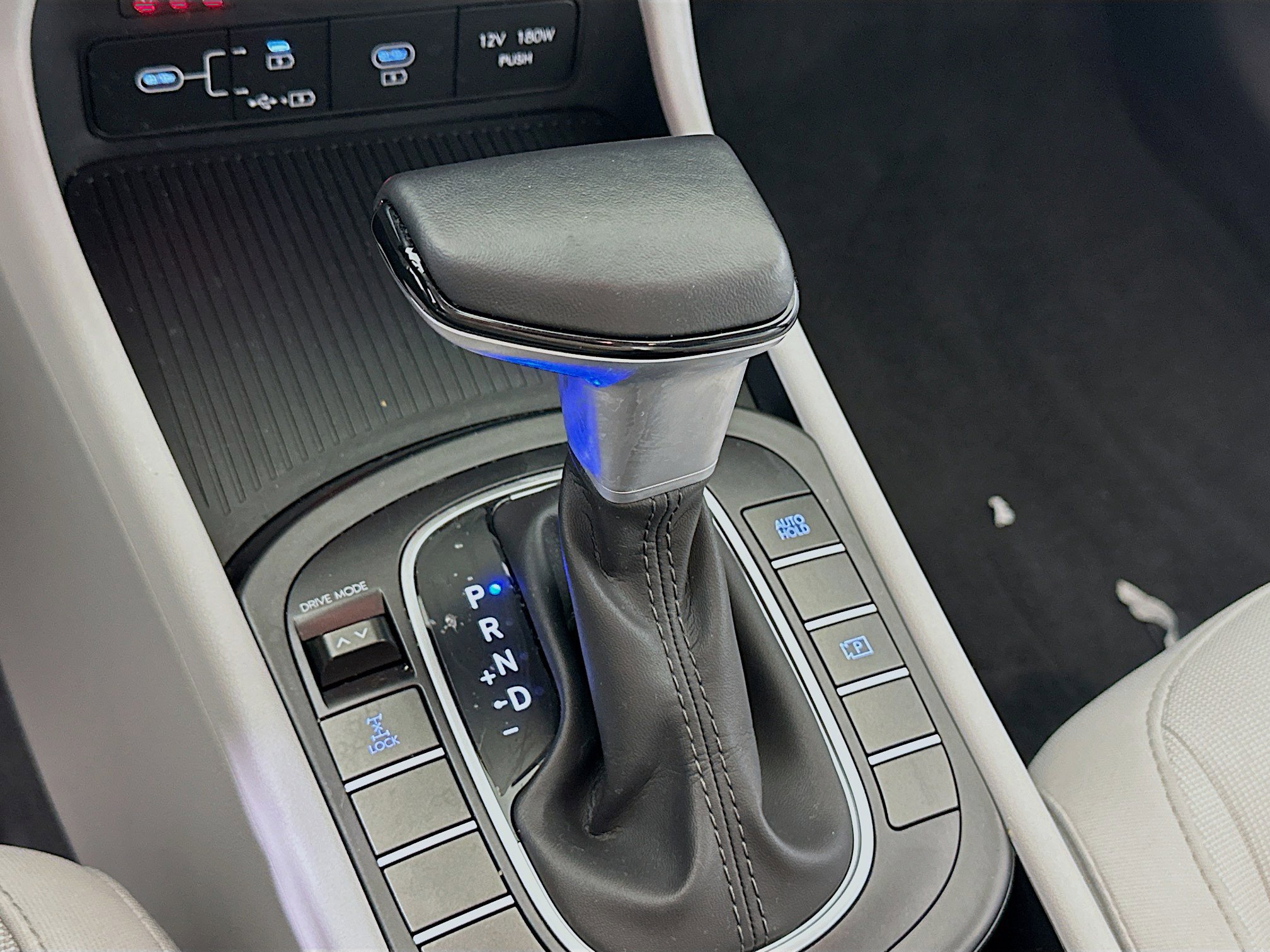 Certified 2025 Hyundai Kona SEL image 16