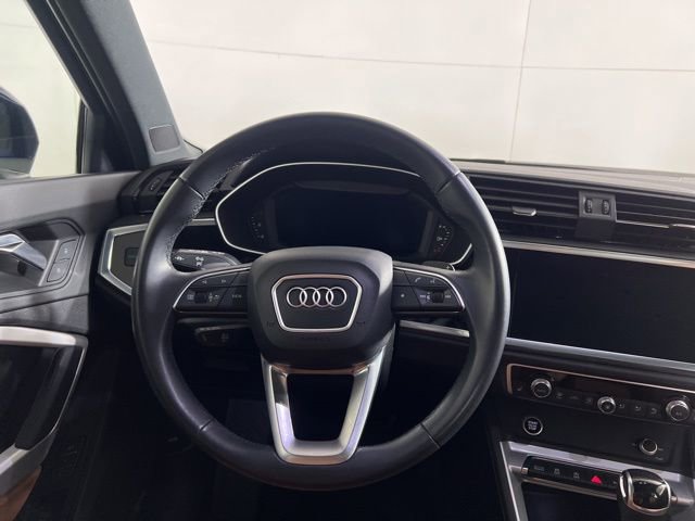 Used 2022 Audi Q3 2.0T Premium image 19