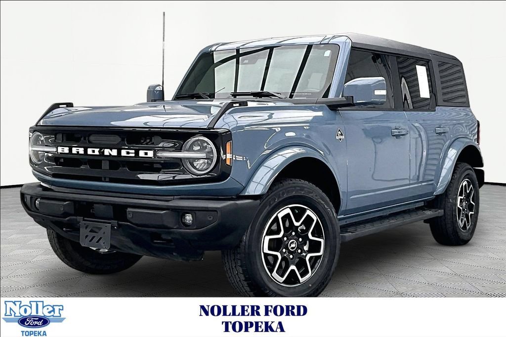 Used 2024 Ford Bronco Outer Banks AWD/4WD image 1