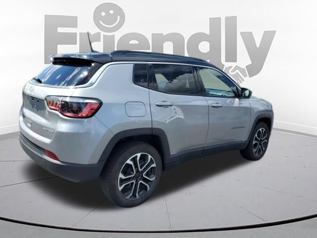Used 2023 Jeep Compass Limited AWD/4WD image 5