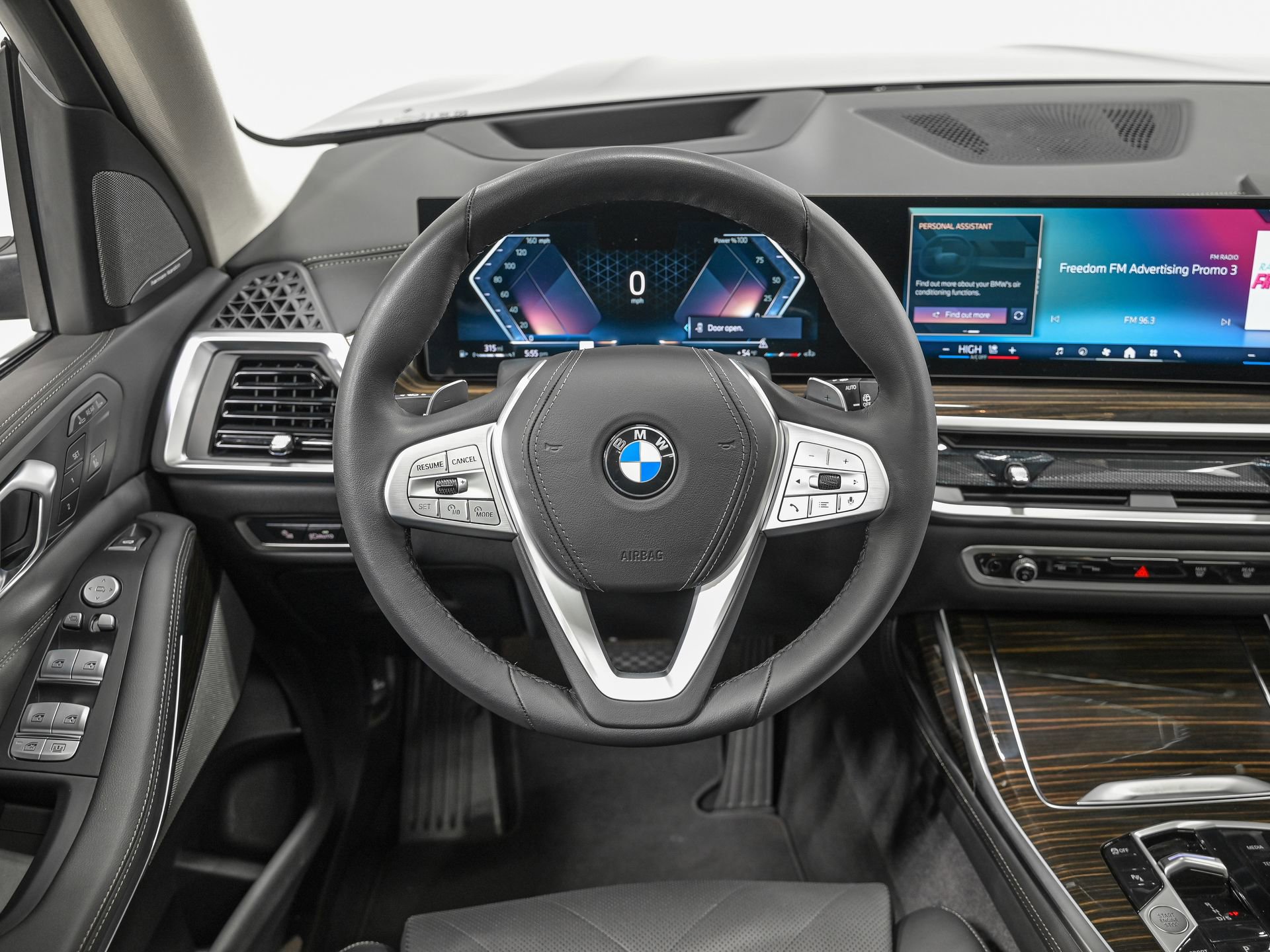 Used 2026 BMW X7 xDrive40i image 17