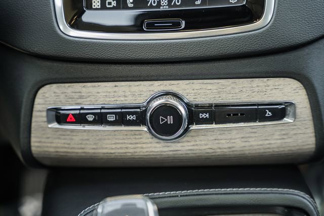 Certified 2023 Volvo XC90 B6 Ultimate w/ Protection Package Premier AWD/4WD image 24