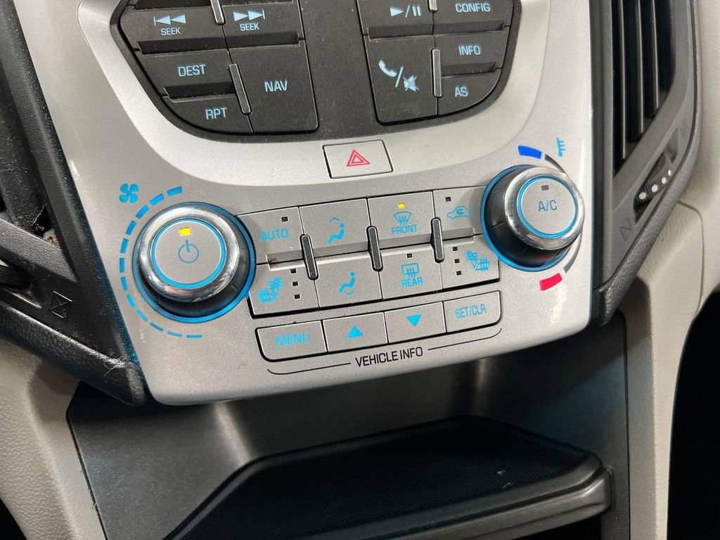 Used 2016 Chevrolet Equinox LTZ w/ Enhanced Convenience Package image 17