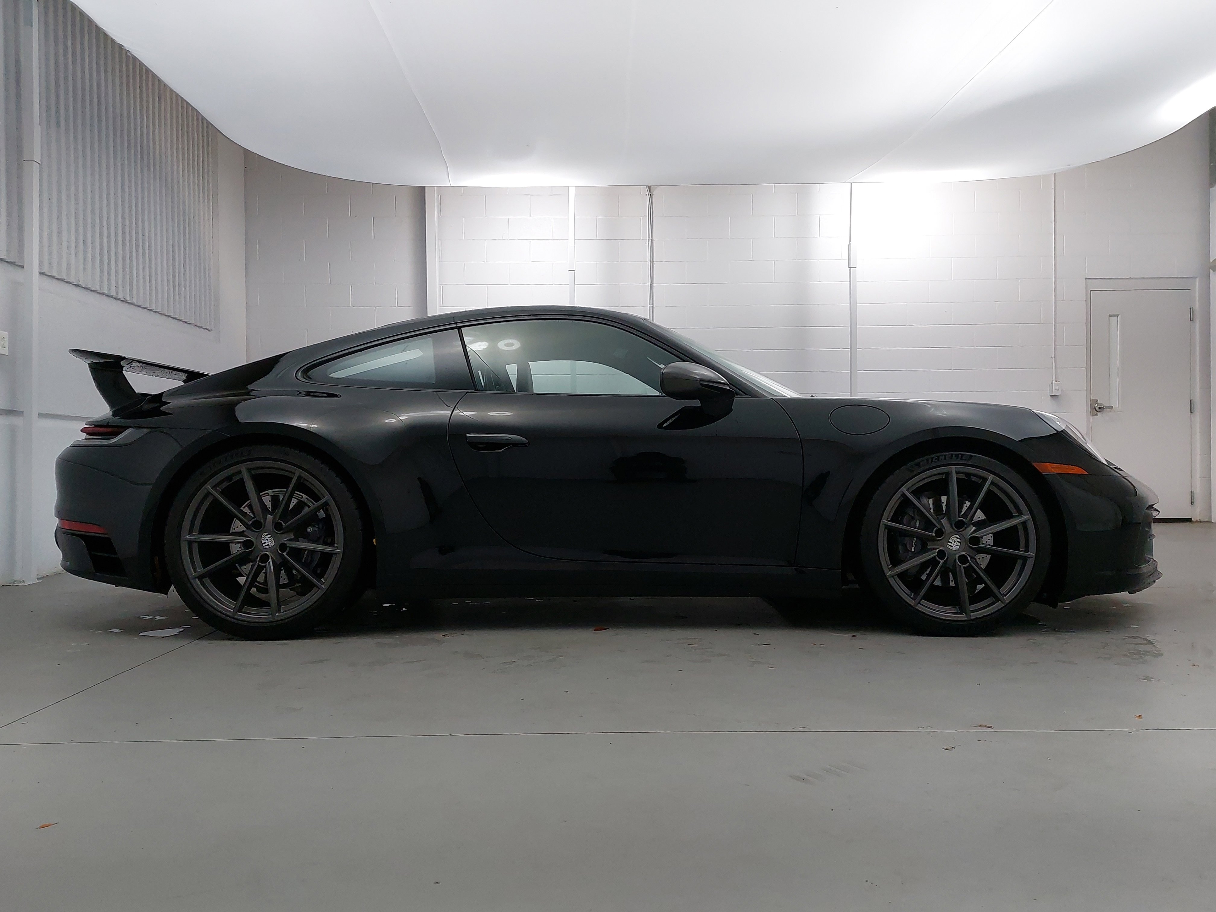 Used 2024 Porsche 911 Carrera T image 8