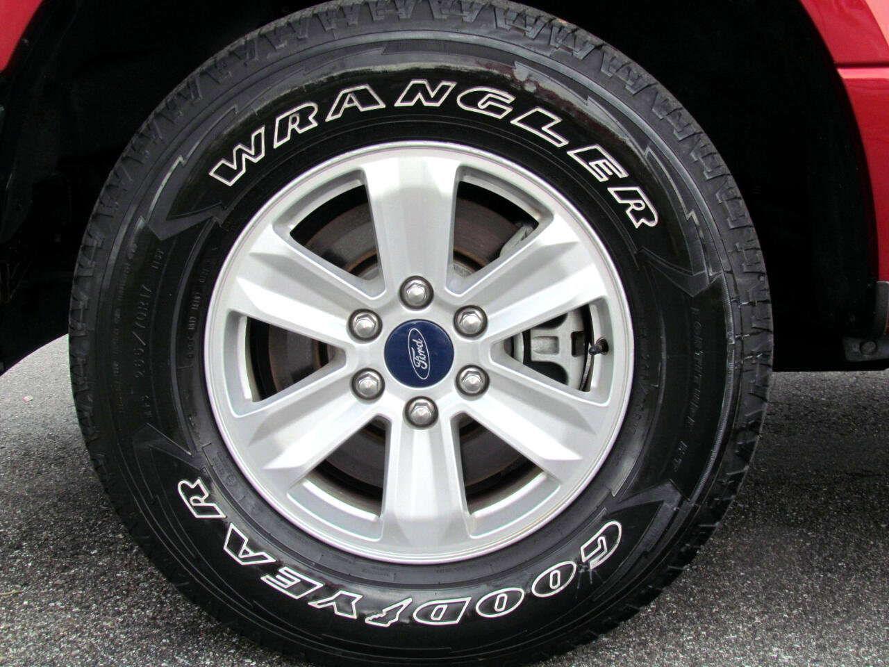 Used 2016 Ford F150 XLT w/ Trailer Tow Package image 17