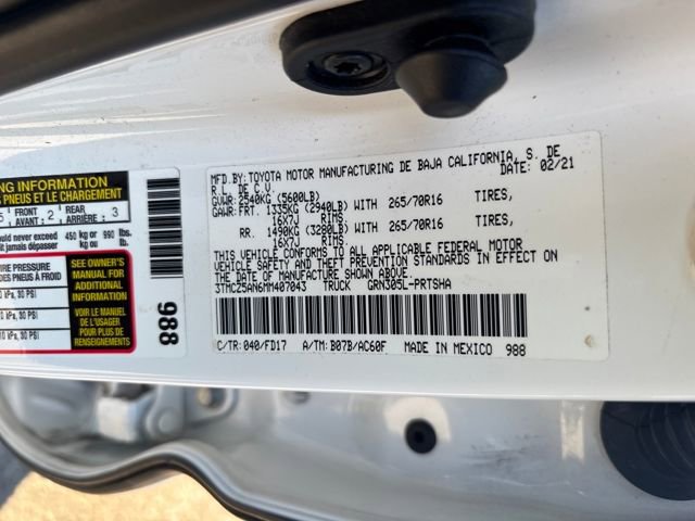 Used 2021 Toyota Tacoma TRD Off-Road w/ Technology Package image 33