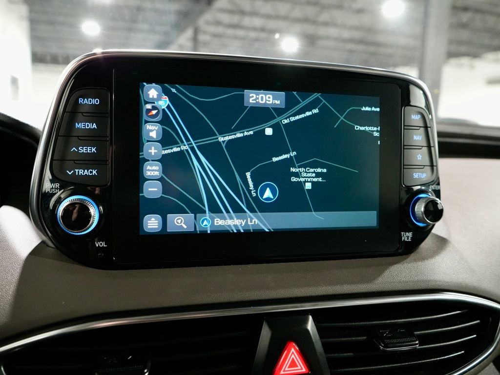 Used 2020 Hyundai Santa Fe Limited image 4