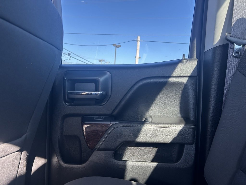 Used 2017 GMC Sierra 1500 SLE image 28