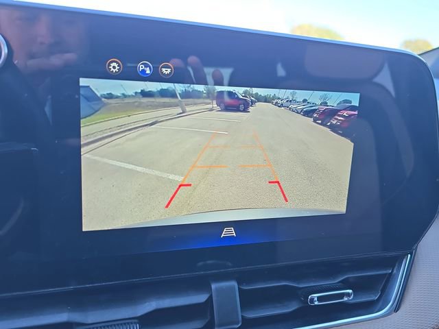 Used 2025 Chevrolet Equinox ACTIV image 23