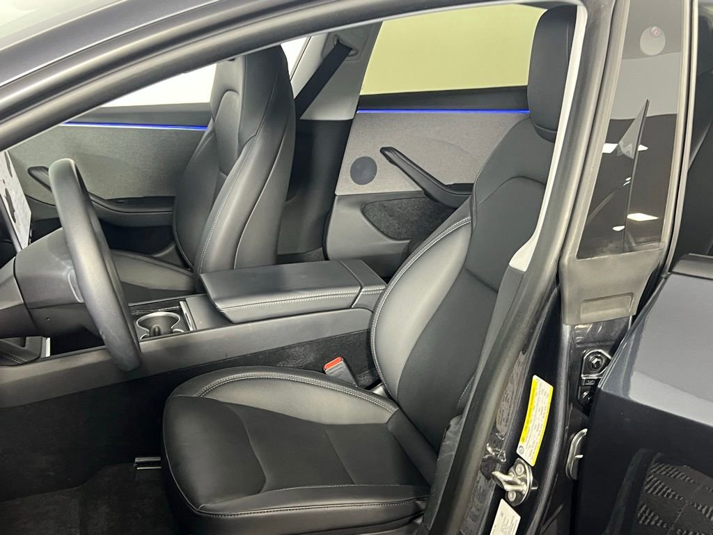Used 2024 Tesla Model 3 Standard Range image 19