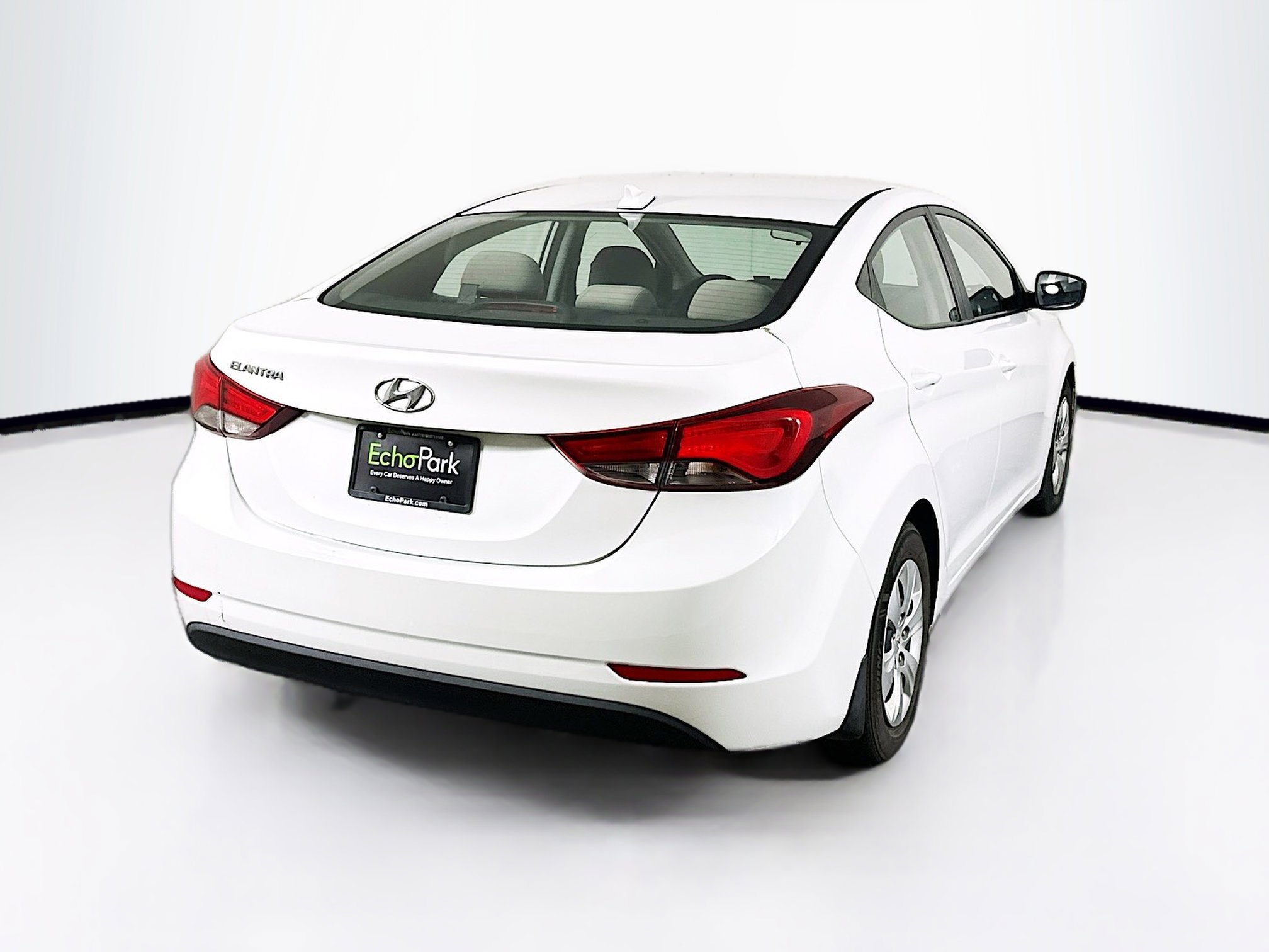 Used 2016 Hyundai Elantra SE FWD image 9