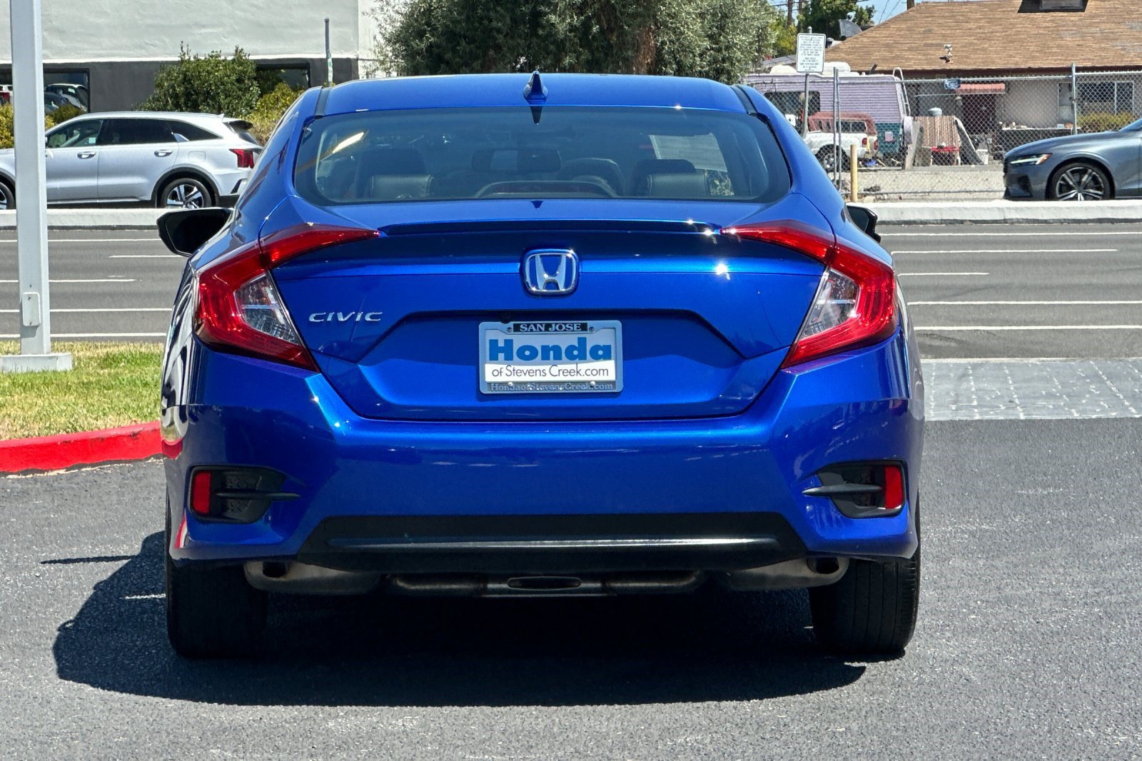 Used 2018 Honda Civic EX-L image 9
