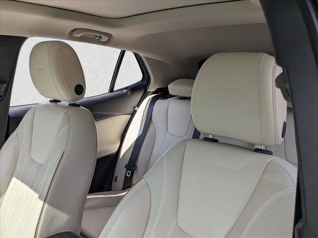 Used 2024 Buick Encore GX Avenir w/ Avenir Technology Package image 17