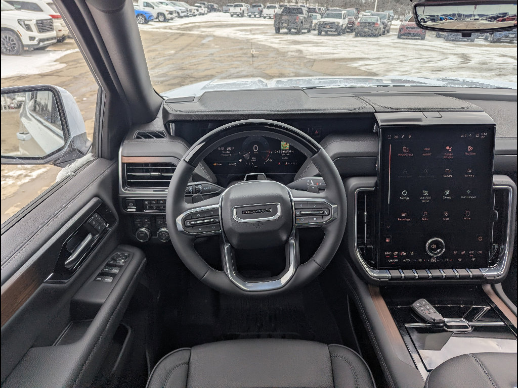 New 2026 GMC Yukon Denali w/ Advanced Technology Package AWD/4WD image 3