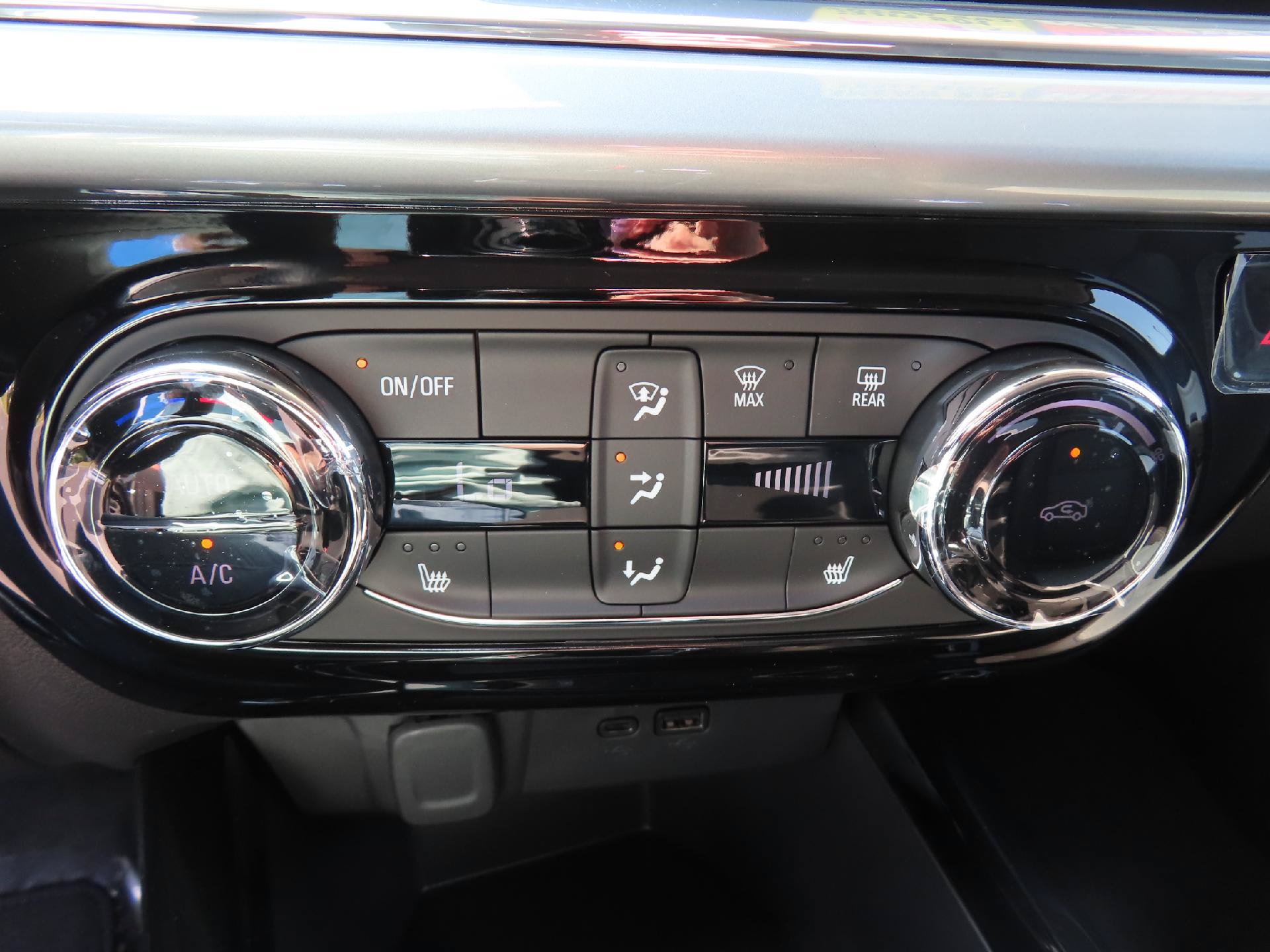 New 2026 Chevrolet Trax LT w/ Driver Confidence Package FWD image 29