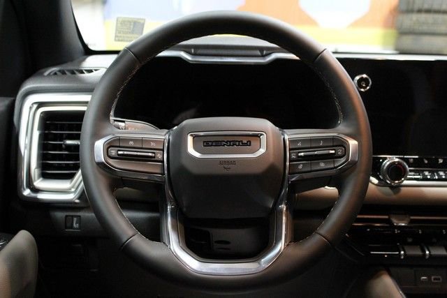 New 2026 GMC Canyon Denali image 21