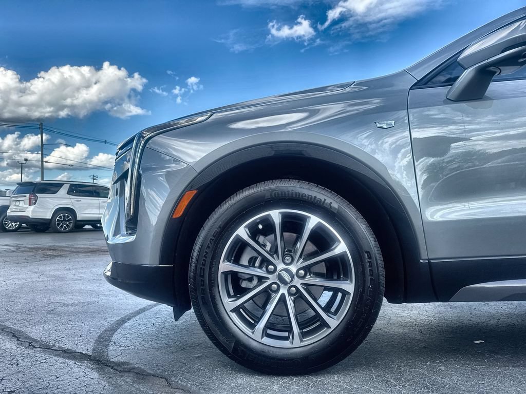 Used 2025 Cadillac XT4 Sport AWD/4WD image 10