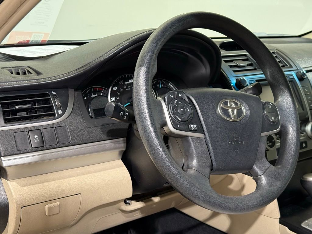 Used 2012 Toyota Camry LE image 16