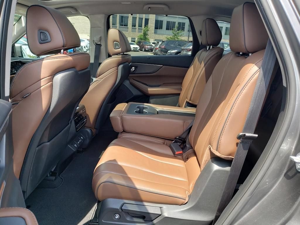 Certified 2023 Acura MDX SH-AWD w/ Advance Package image 32