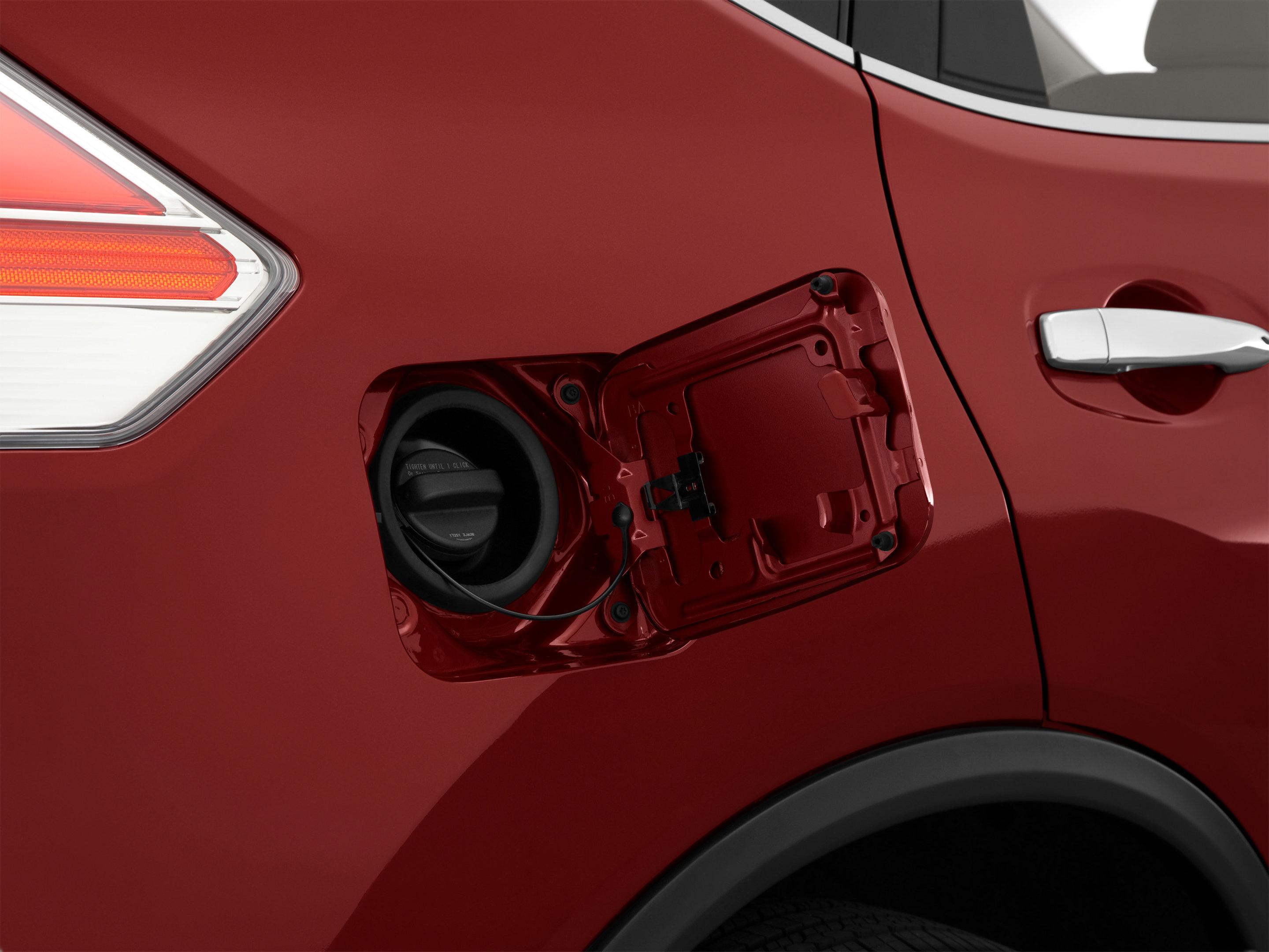Used 2014 Nissan Rogue S FWD image 56
