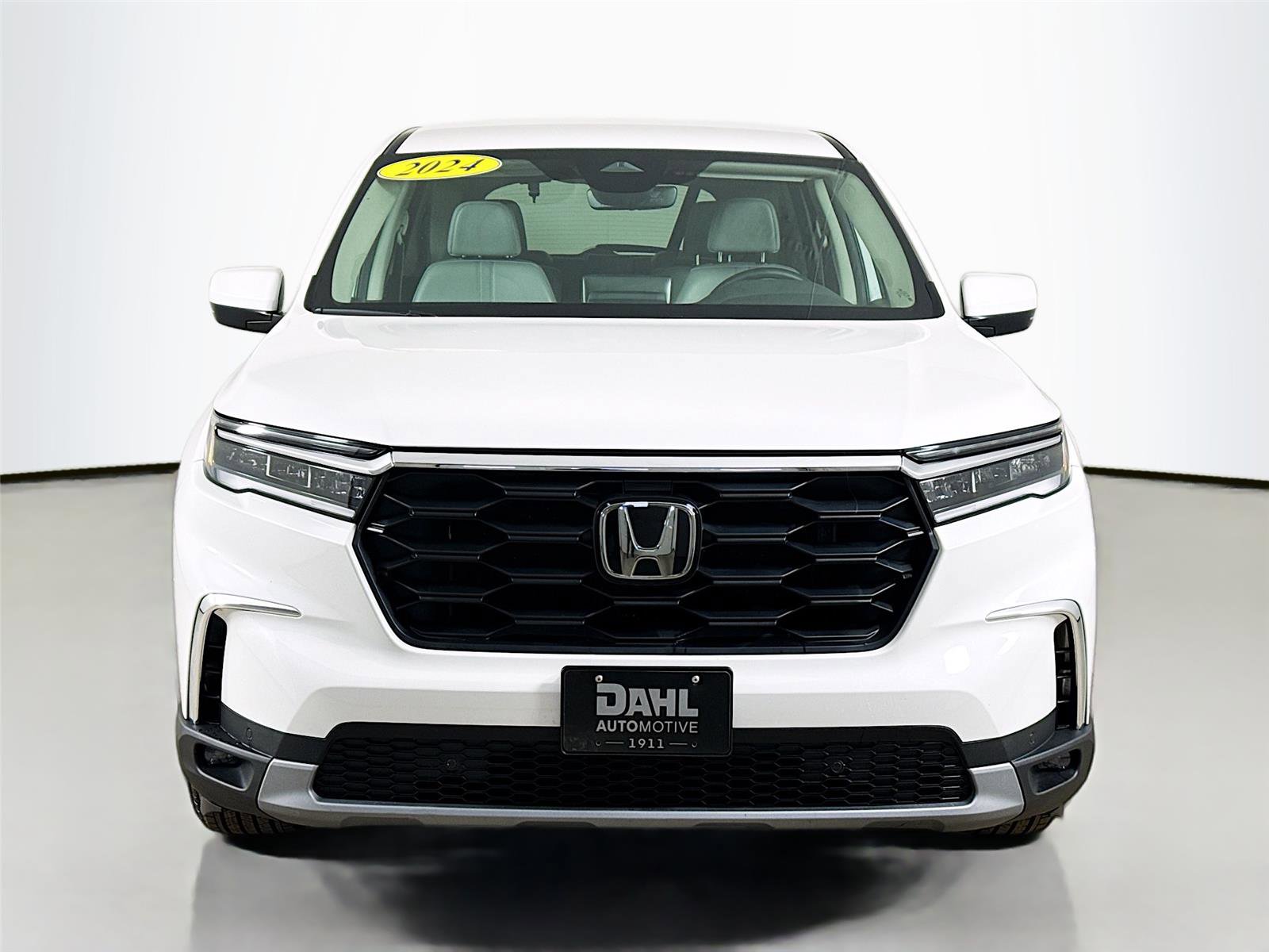 Used 2024 Honda Pilot EX-L image 3