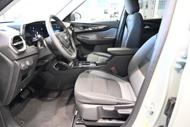 New 2026 Chevrolet TrailBlazer LS image 9