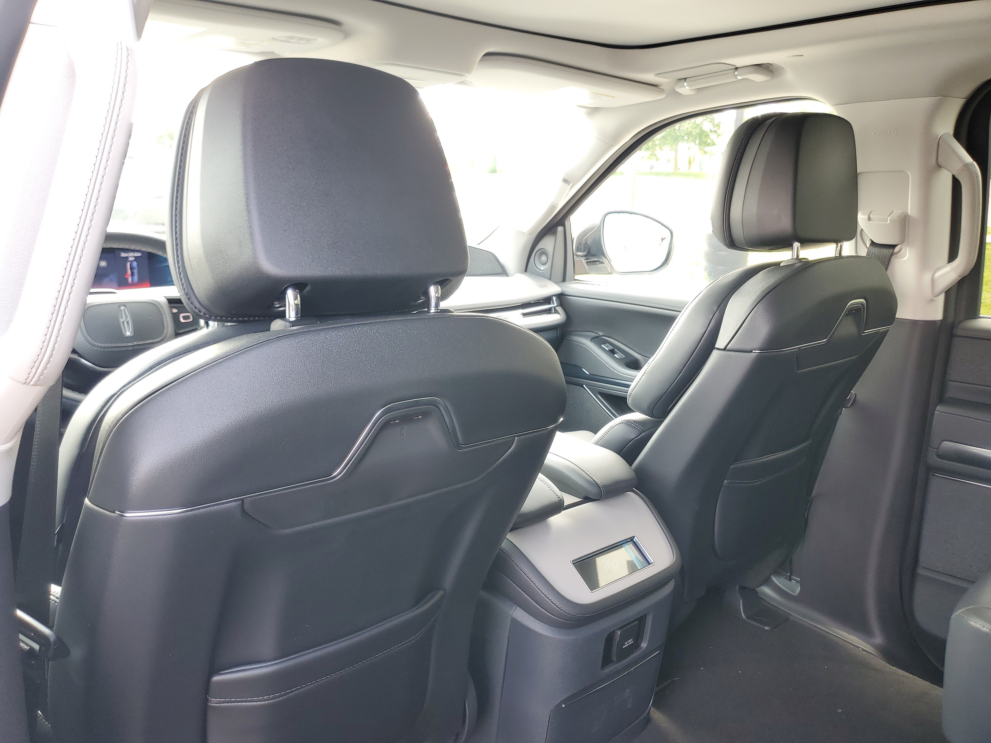 New 2027 Lincoln Navigator L Reserve AWD/4WD image 28