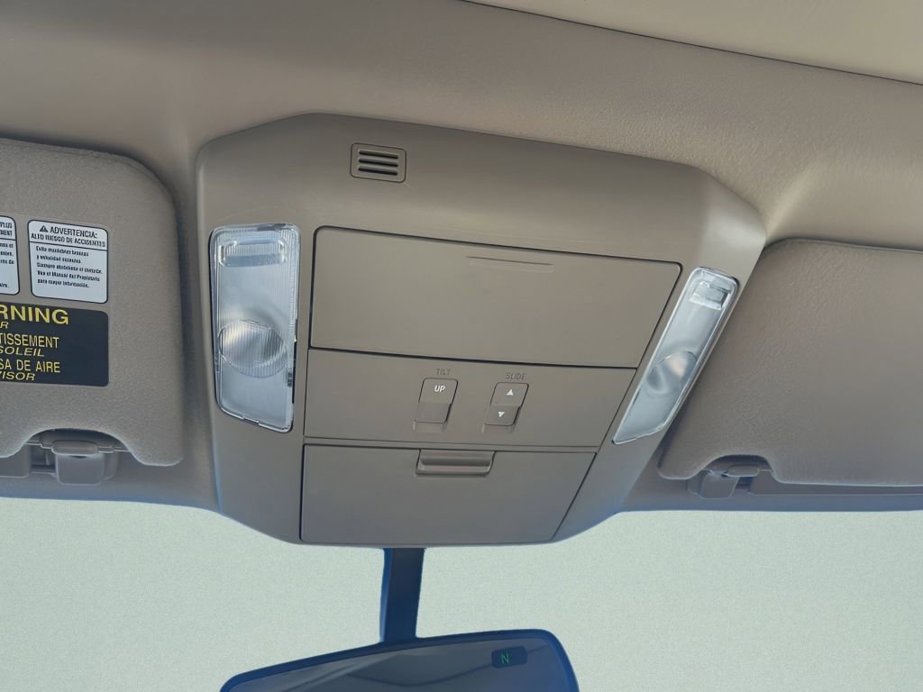 Used 2013 Toyota Sequoia Platinum AWD/4WD image 27