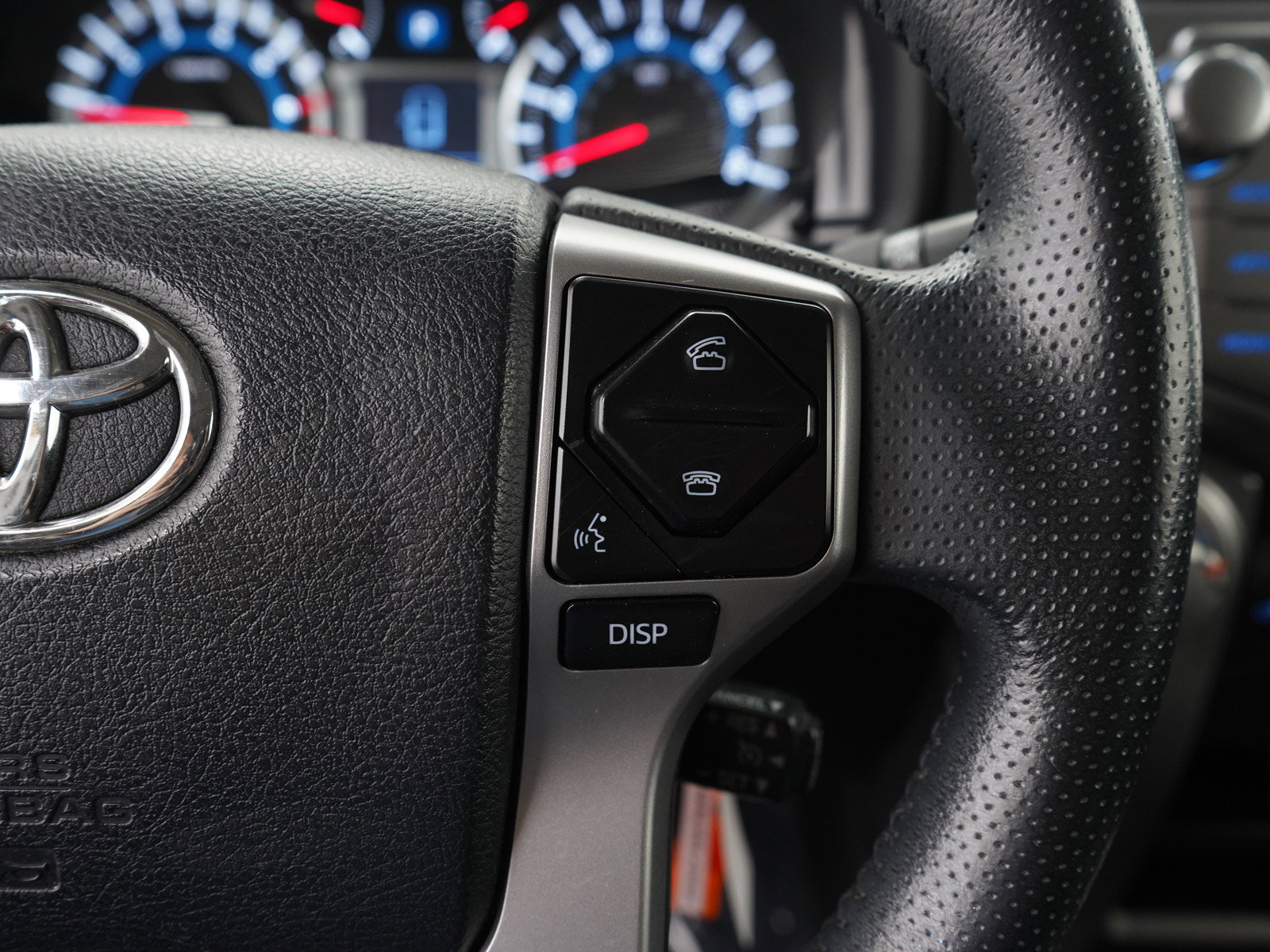 Used 2018 Toyota 4Runner SR5 image 29