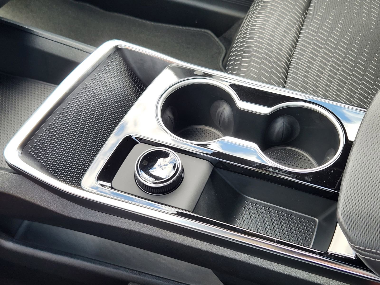 New 2026 Chevrolet Equinox LT w/ Midnight Edition image 17