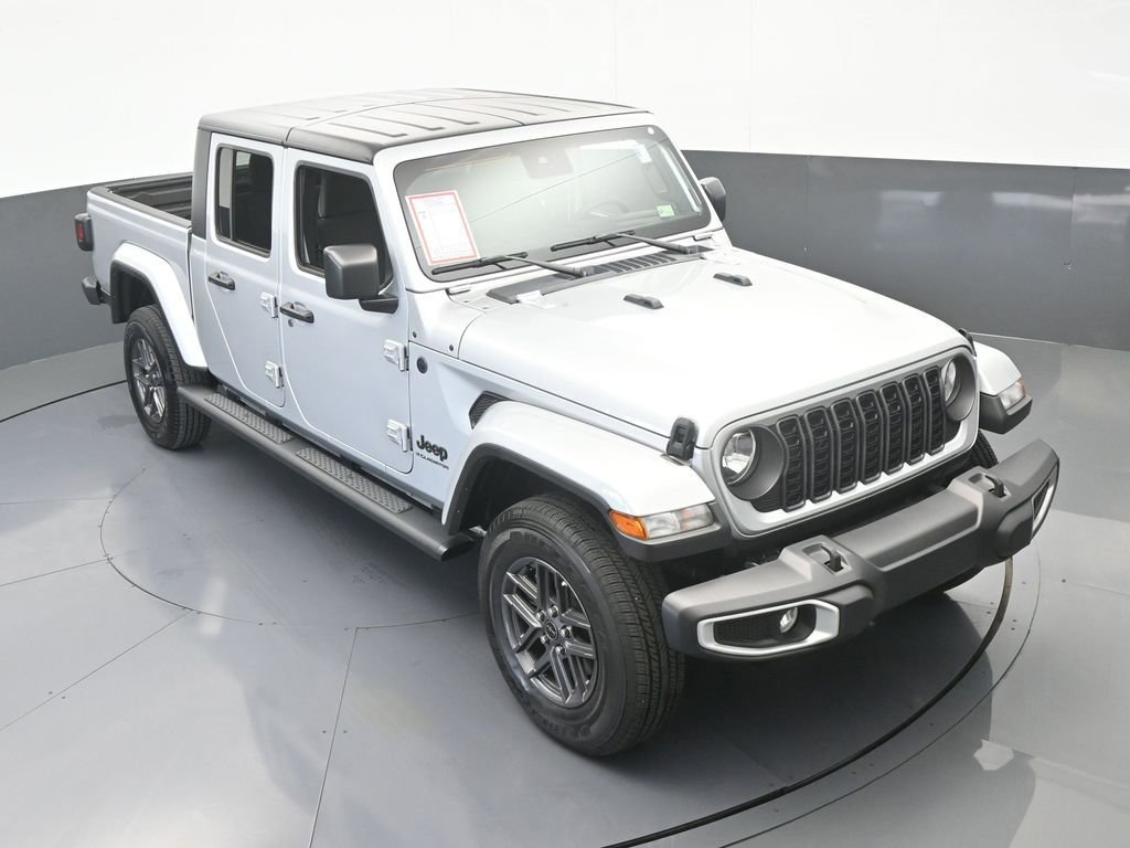 Used 2024 Jeep Gladiator Sport image 54