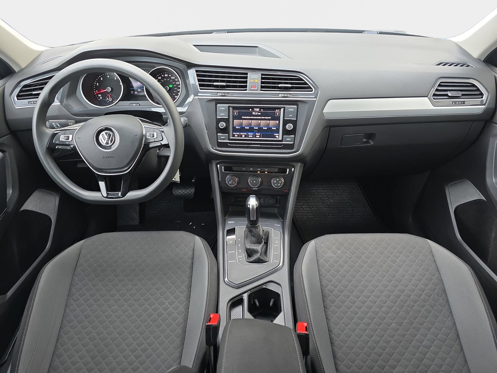 Used 2020 Volkswagen Tiguan S image 10