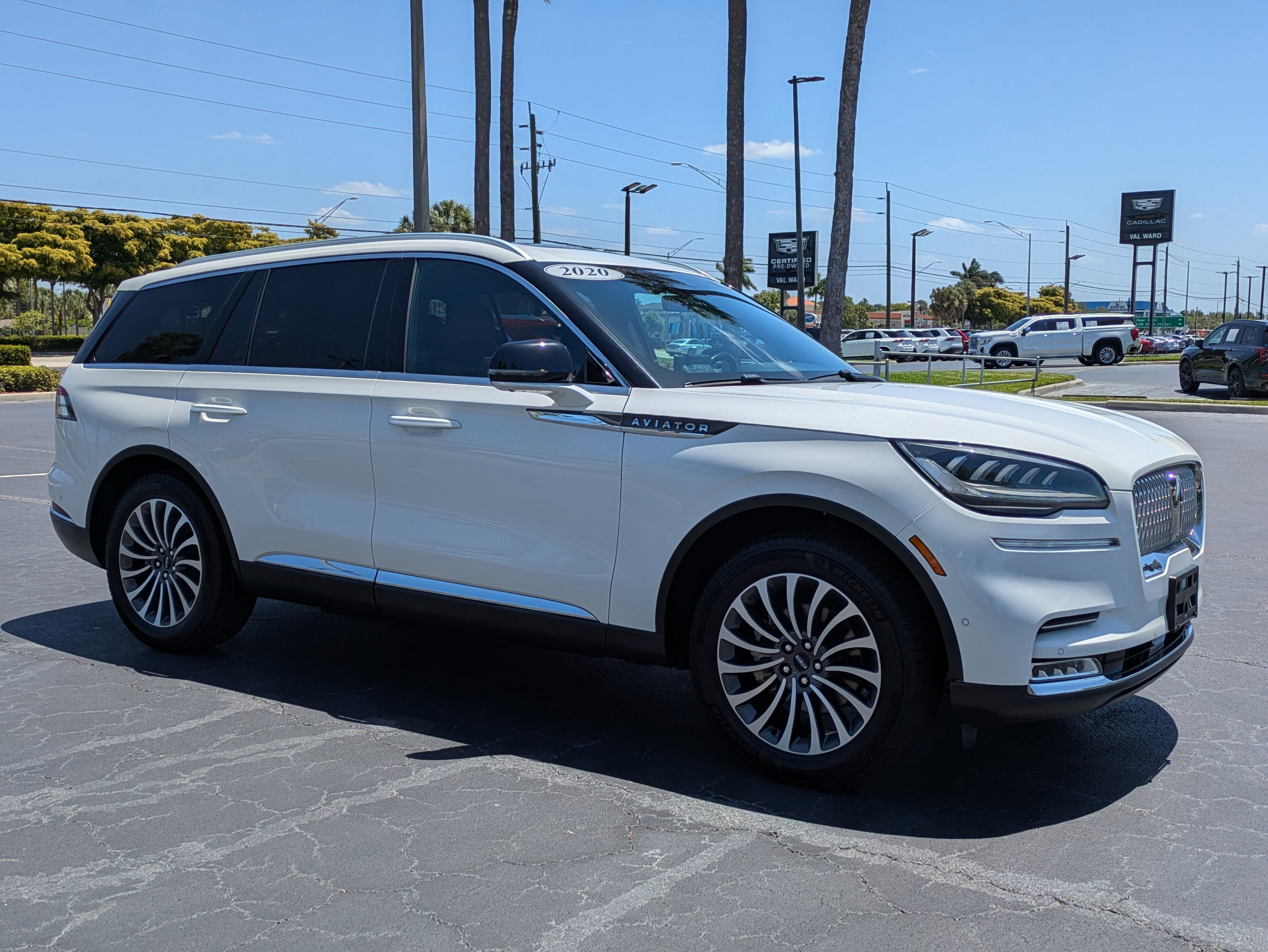 Used 2020 Lincoln Aviator Reserve w/ Equipment Group 201A AWD/4WD image 7