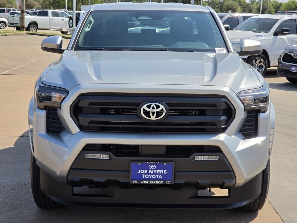 Used 2026 Toyota Tacoma SR5 AWD/4WD image 3
