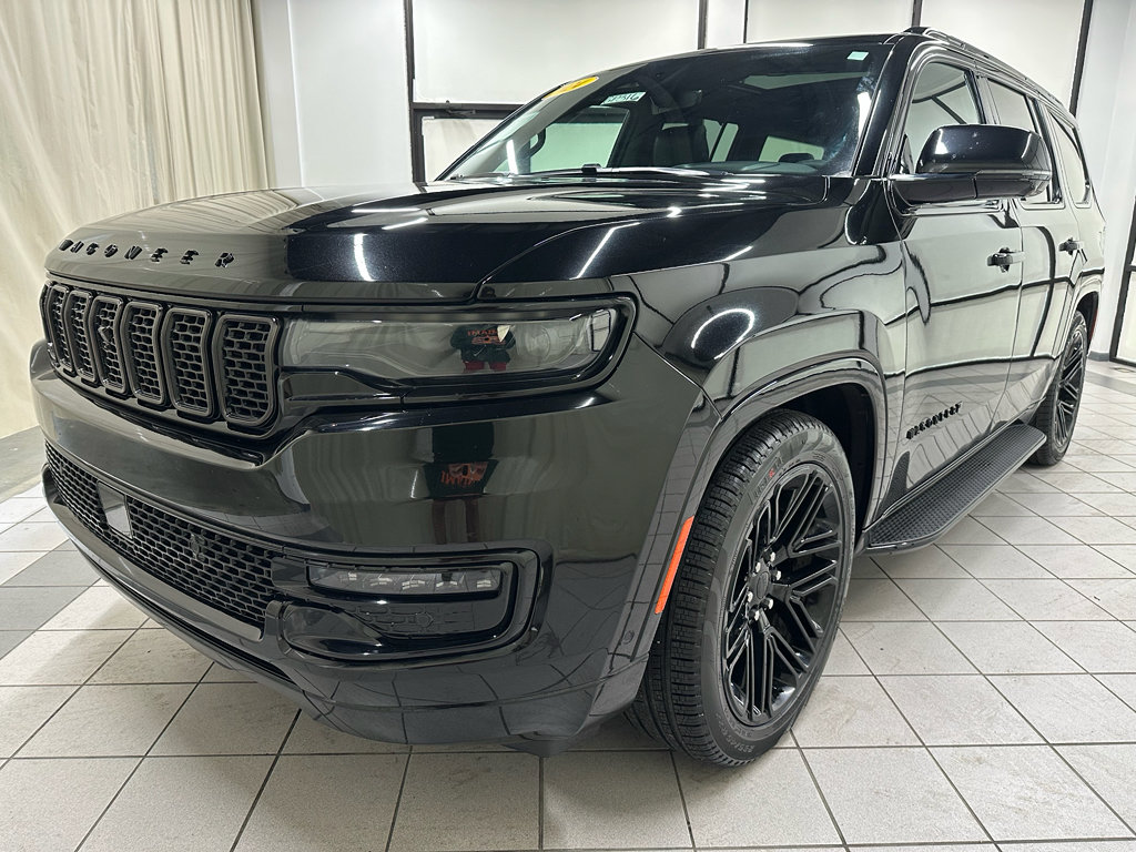 Used 2024 Jeep Wagoneer Series II w/ Convenience Group I AWD/4WD image 11