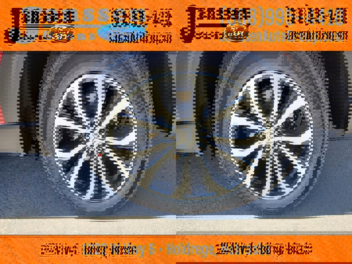 New 2026 Ford Explorer ST-Line image 18